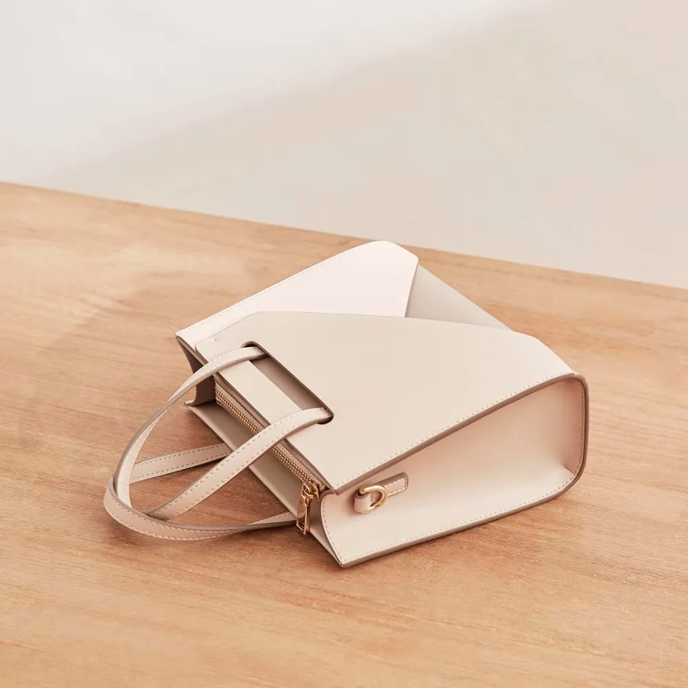 bag of unique design