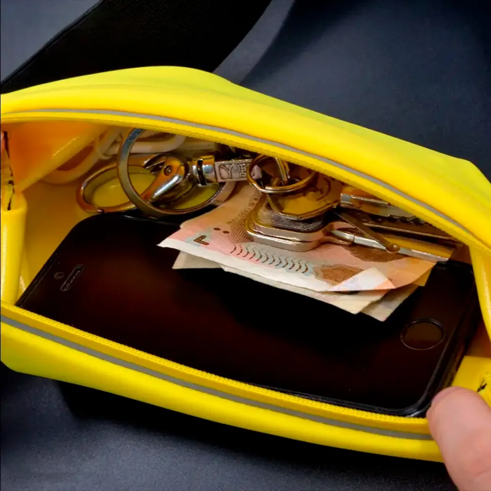 sports waist bag with LED