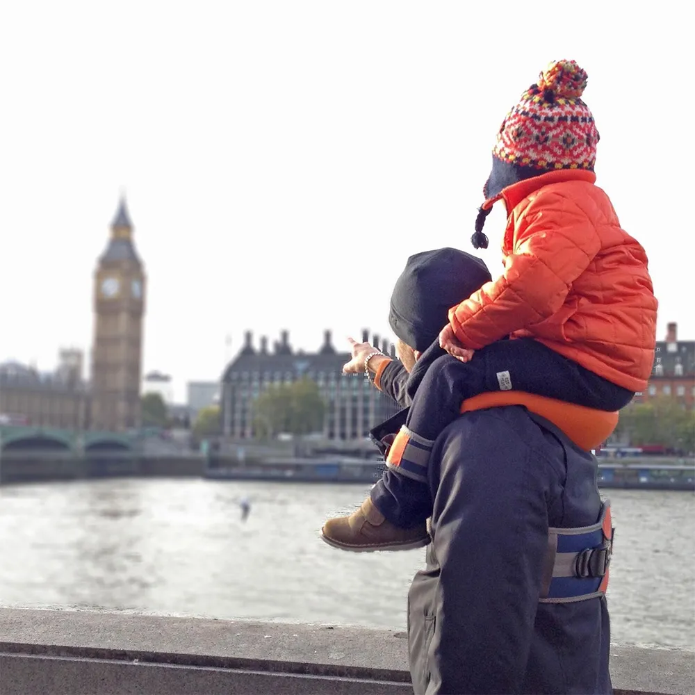 childrens shoulder saddle