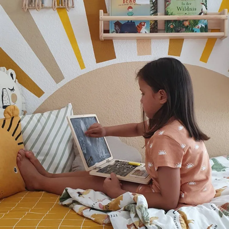 Wooden laptop with magnetic board