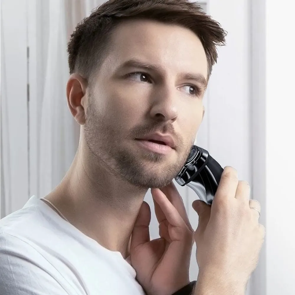 electric shaver with 3 independent heads