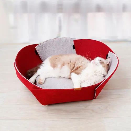 Bed nest for cats/dogs