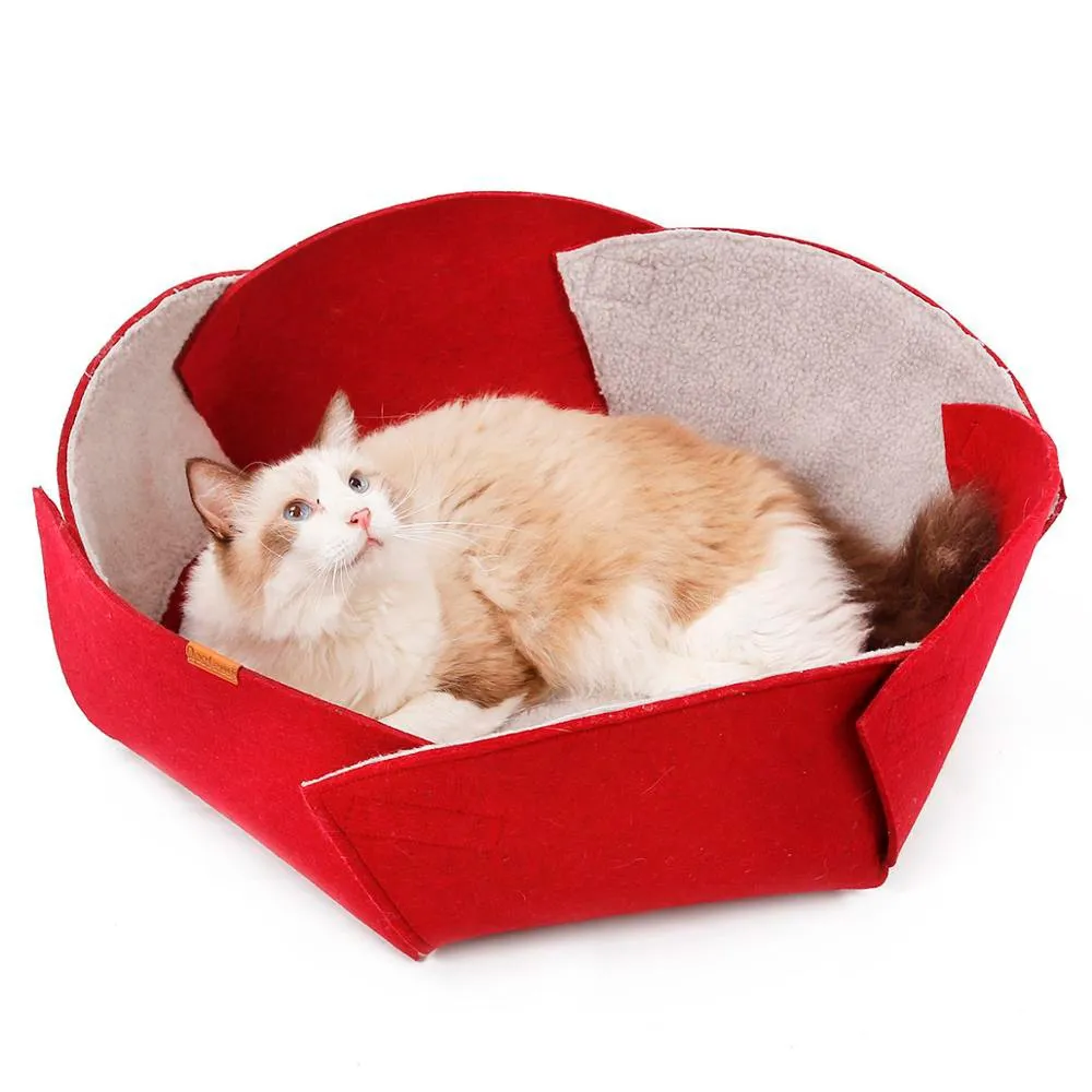 bedding nest for cats/dogs