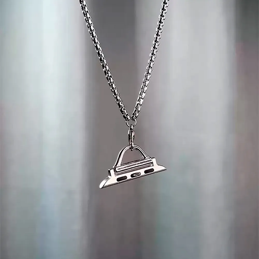 Smartwatch case for the neck