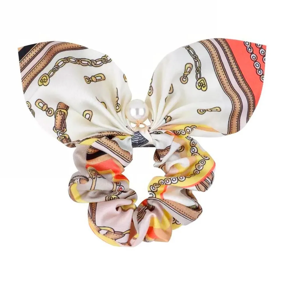 scrunchy with pearl